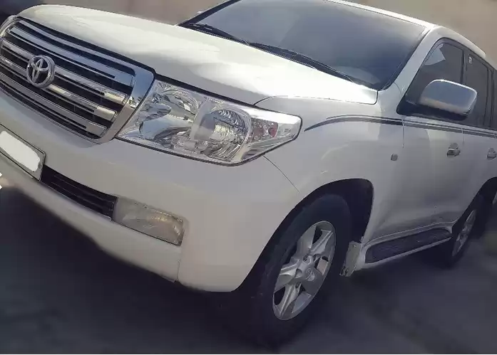 استفاده شده Toyota Land Cruiser برای فروش که در دوحه #5745 - 1  image 